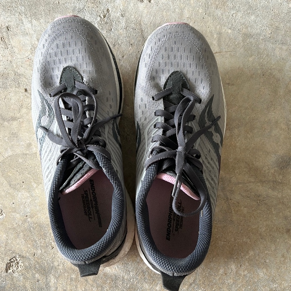 Saucony Endorphin Speed Size 8.5